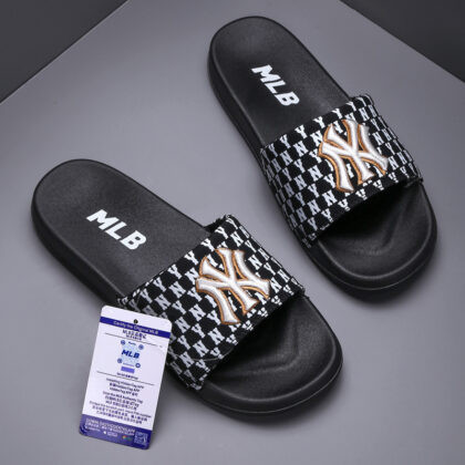 MLB Slipper for men Black