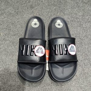 Nike offcourt Slipper for men black