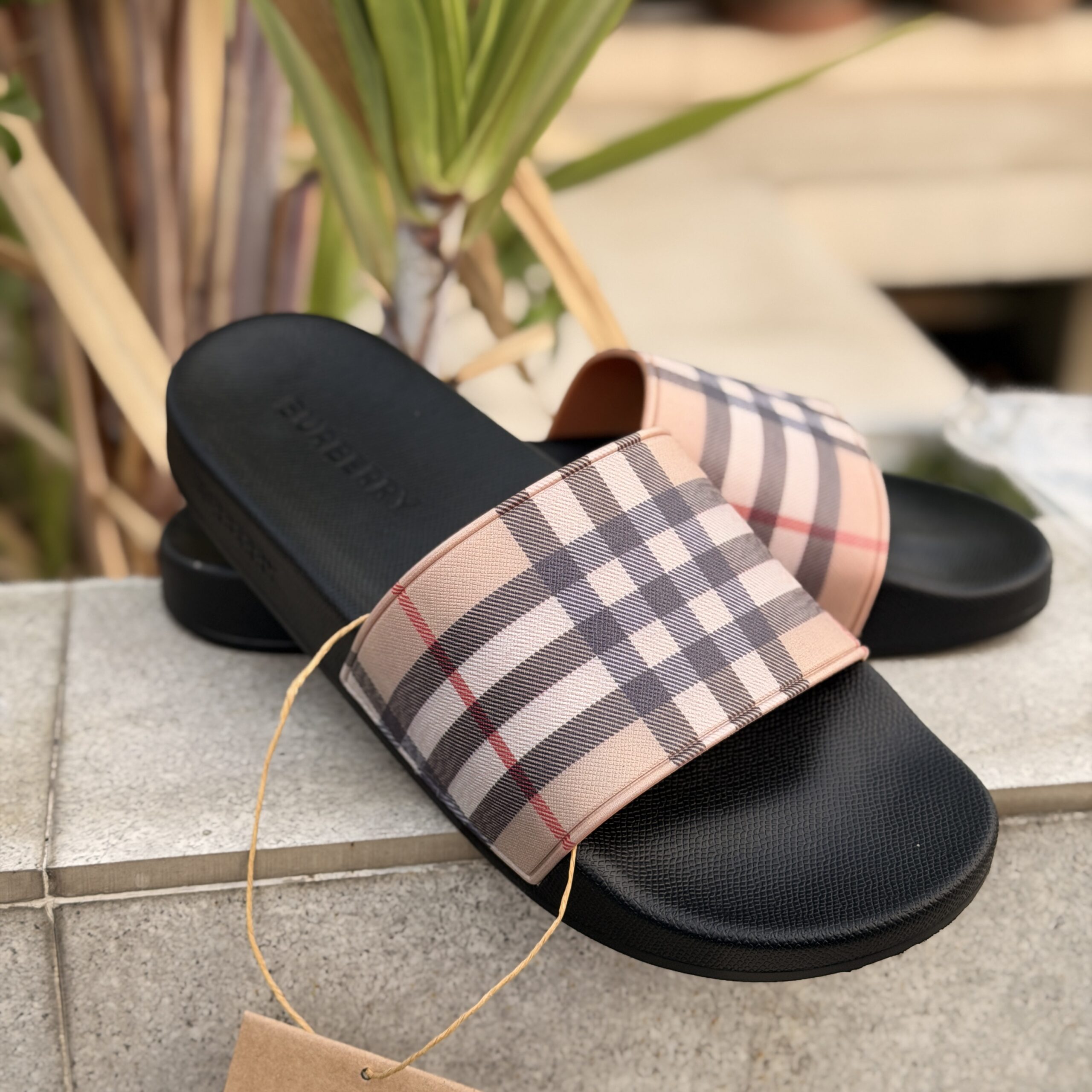 Premium Quality Burberry Slipper -Black Brown - Image 3